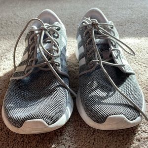 Adidas Cloudfoam canvas tennis shoe size 8